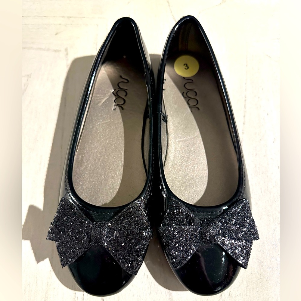 Girls dress shoes - worn once